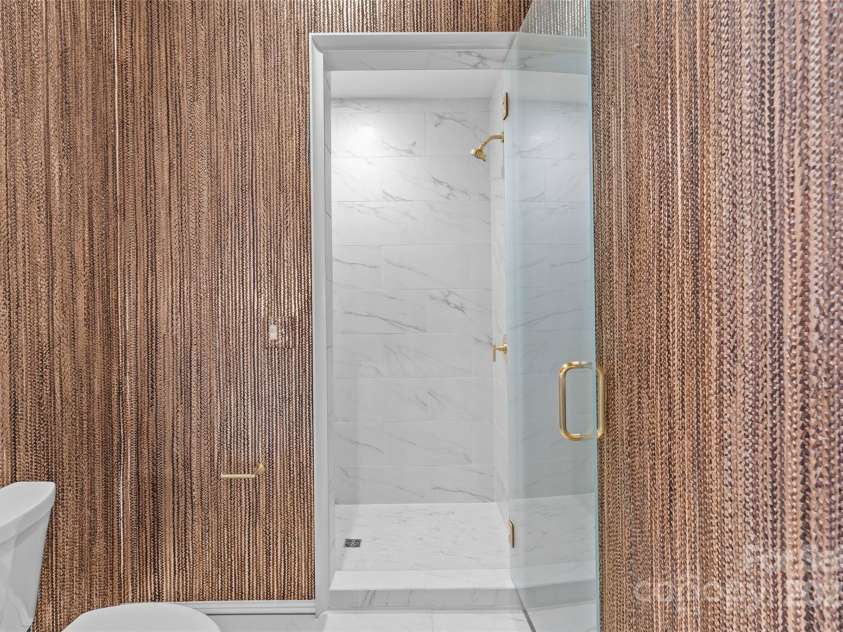 1172 Queens Road, Charlotte, NC 28207.  MLS# CAR4296406, YatesRealty ID 4864. 