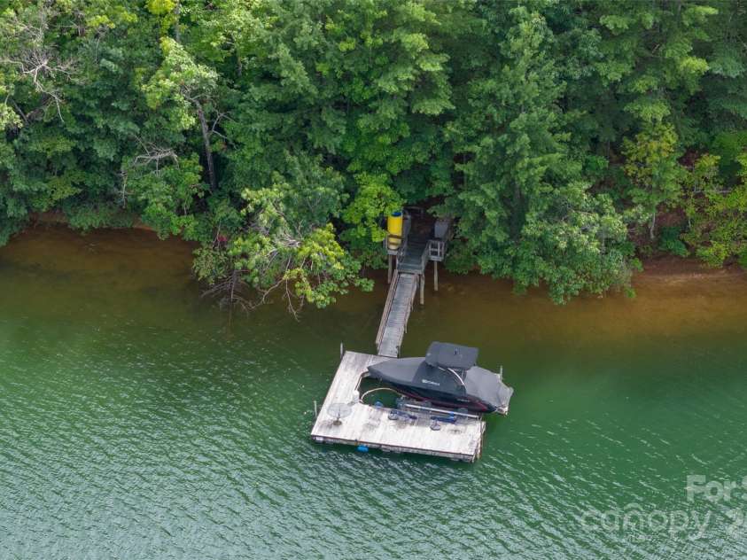 163 Cabin Bluff Drive, Marion, NC 28752.  MLS# CAR4251327, YatesRealty ID 4864. 