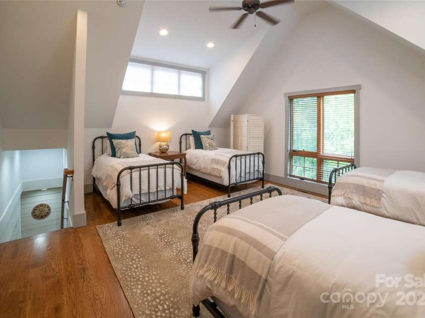 163 Cabin Bluff Drive, Marion, NC 28752.  MLS# CAR4251327, YatesRealty ID 4864. 