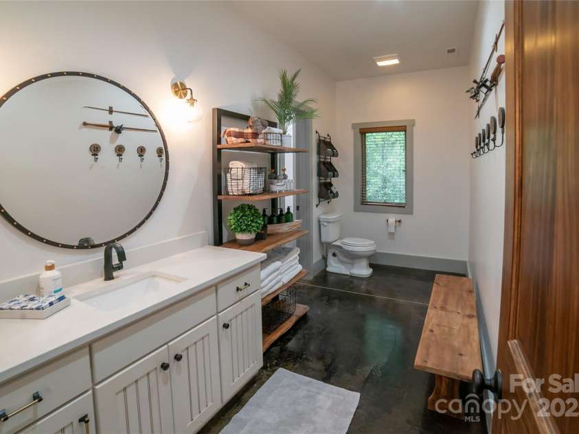 163 Cabin Bluff Drive, Marion, NC 28752.  MLS# CAR4251327, YatesRealty ID 4864. 
