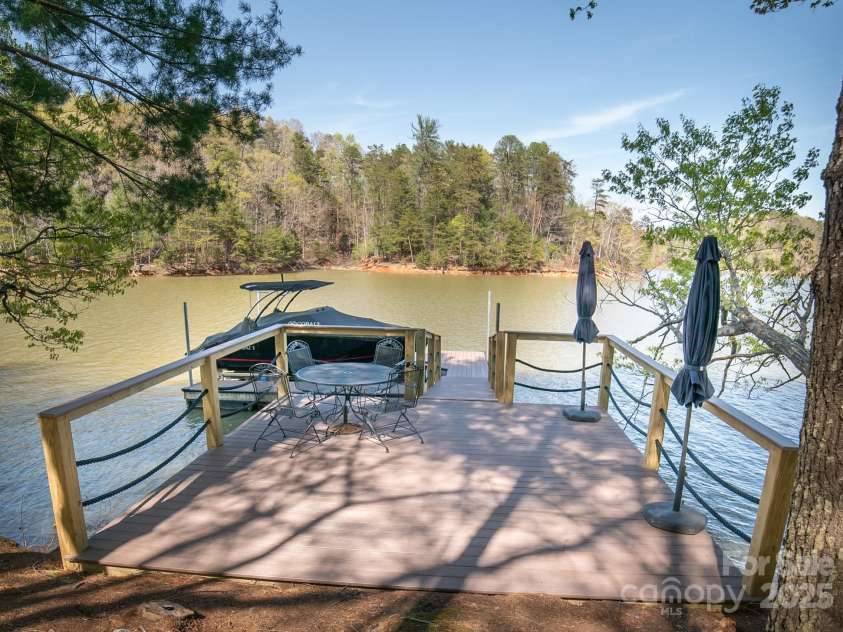 163 Cabin Bluff Drive, Marion, NC 28752.  MLS# CAR4251327, YatesRealty ID 4864. 