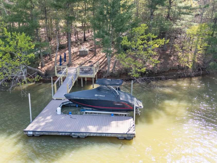 163 Cabin Bluff Drive, Marion, NC 28752.  MLS# CAR4251327, YatesRealty ID 4864. 