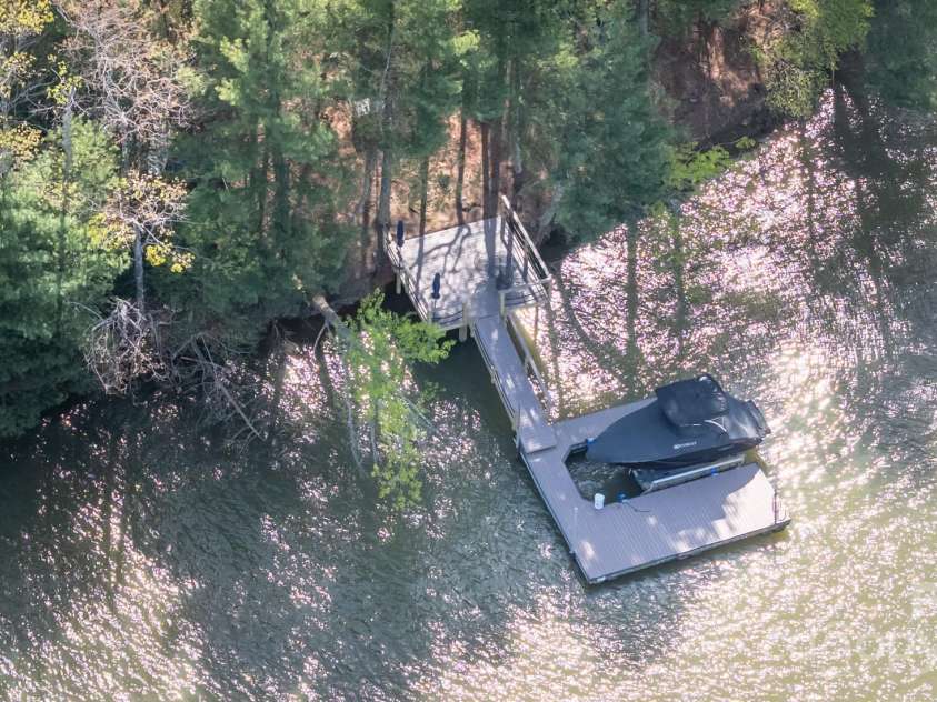 163 Cabin Bluff Drive, Marion, NC 28752.  MLS# CAR4251327, YatesRealty ID 4864. 