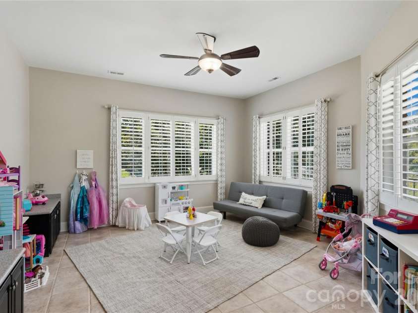 459 Valley Run Drive, Waxhaw, NC 28173.  MLS# CAR4420885, YatesRealty ID 48640. 