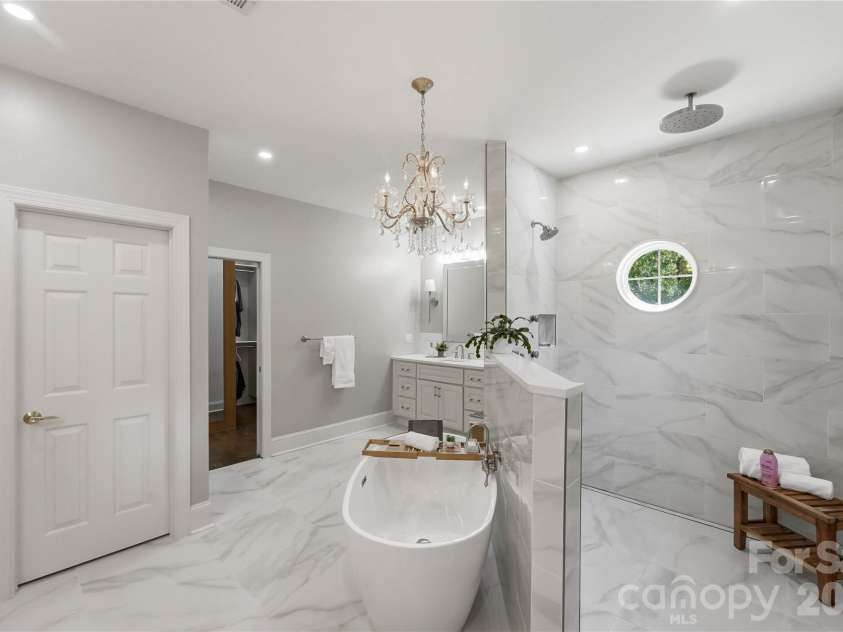 459 Valley Run Drive, Waxhaw, NC 28173.  MLS# CAR4420885, YatesRealty ID 48640. 