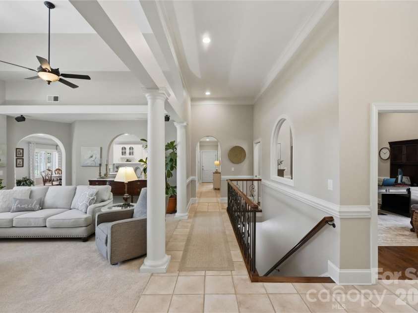 459 Valley Run Drive, Waxhaw, NC 28173.  MLS# CAR4420885, YatesRealty ID 48640. 