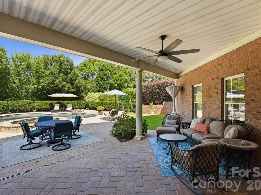 459 Valley Run Drive, Waxhaw, NC 28173.  MLS# CAR4420885, YatesRealty ID 48640. 