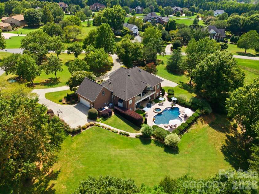 459 Valley Run Drive, Waxhaw, NC 28173.  MLS# CAR4420885, YatesRealty ID 48640. 