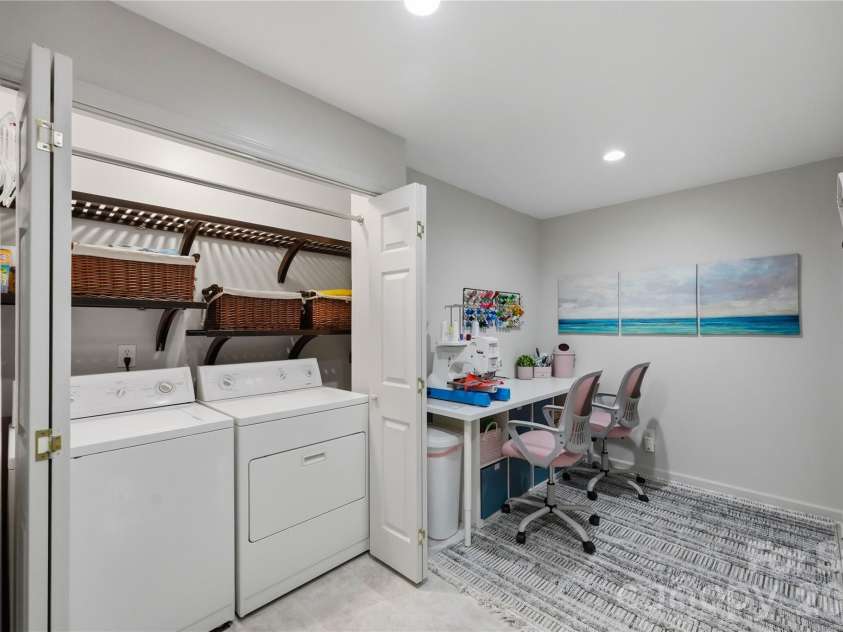 459 Valley Run Drive, Waxhaw, NC 28173.  MLS# CAR4420885, YatesRealty ID 48640. Basement Laundry