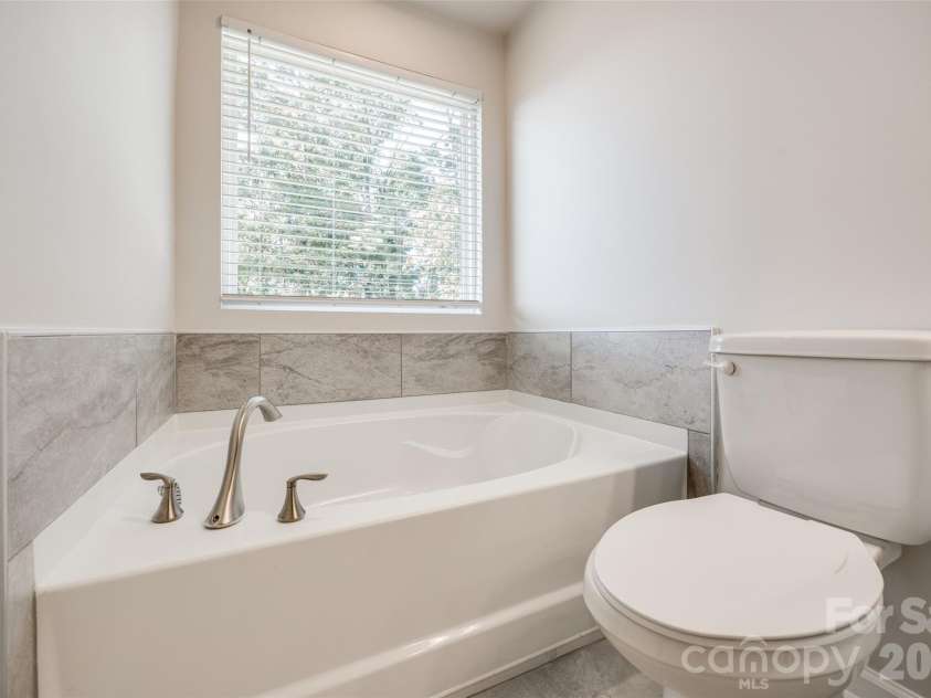 1351 Southern Sugar Drive, Charlotte, NC 28262.  MLS# CAR4416827, YatesRealty ID 48641. 