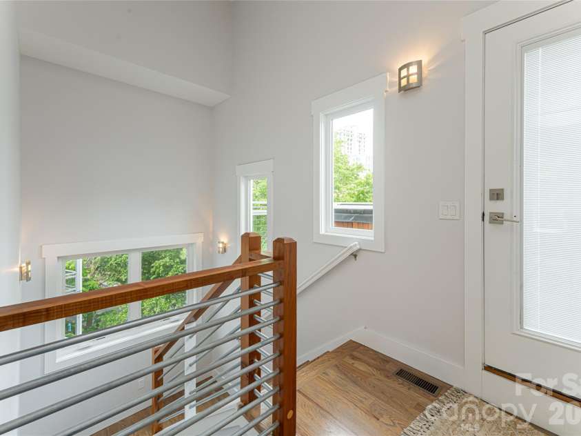 8 Birdhouse Row, Asheville, NC 28801.  MLS# CAR4420477, YatesRealty ID 48642. 