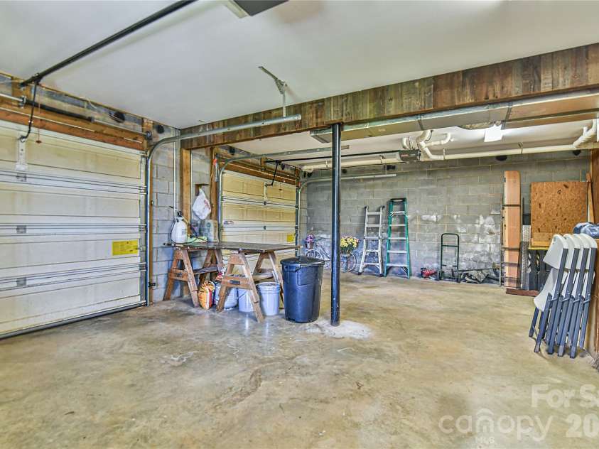 27 Winn Drive, Leicester, NC 28748.  MLS# CAR4419621, YatesRealty ID 48643. 