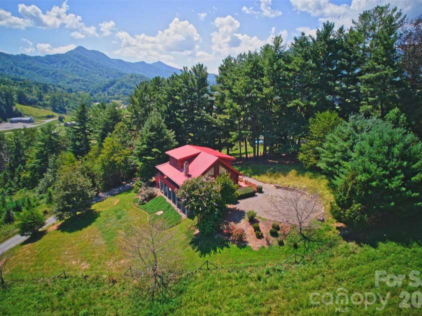 27 Winn Drive, Leicester, NC 28748.  MLS# CAR4419621, YatesRealty ID 48643. 