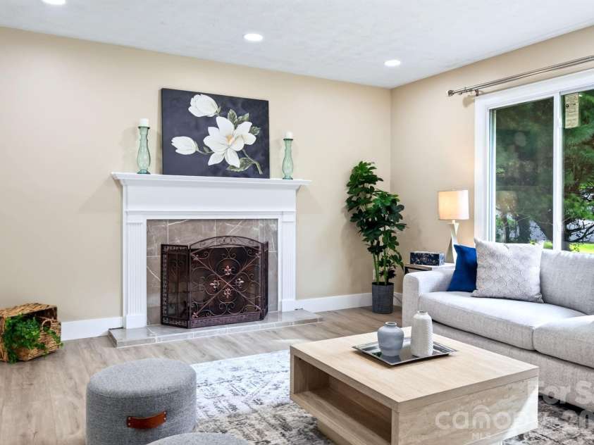 65 Beechwood Road, Asheville, NC 28805.  MLS# CAR4420830, YatesRealty ID 48649. 