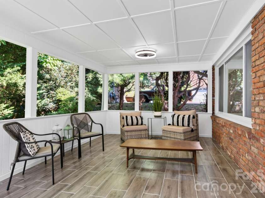 65 Beechwood Road, Asheville, NC 28805.  MLS# CAR4420830, YatesRealty ID 48649. 