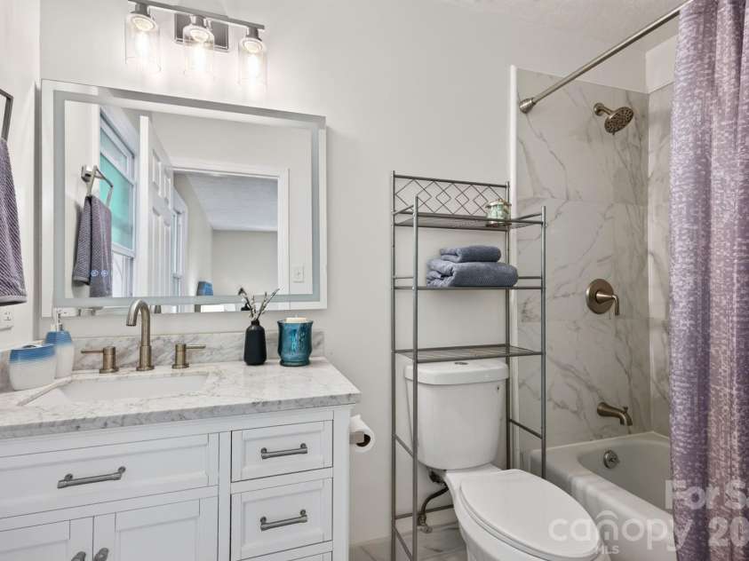 65 Beechwood Road, Asheville, NC 28805.  MLS# CAR4420830, YatesRealty ID 48649. 