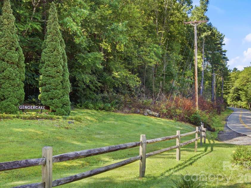 7036 Rhododendron Drive, Newland, NC 28657.  MLS# CAR4420538, YatesRealty ID 48650. 