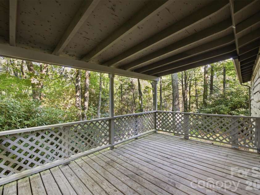 7036 Rhododendron Drive, Newland, NC 28657.  MLS# CAR4420538, YatesRealty ID 48650. 