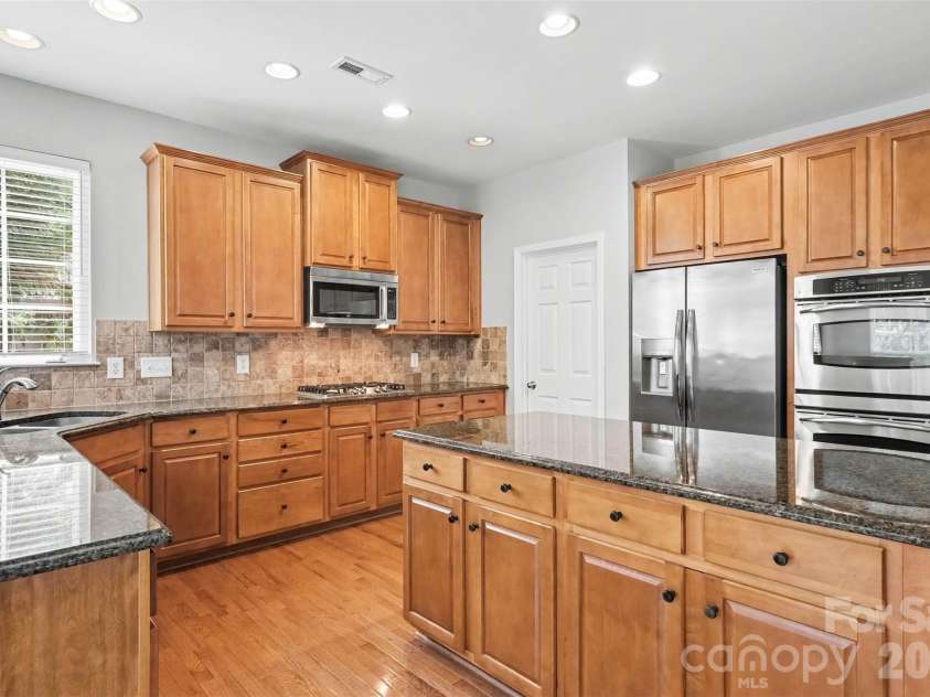 2521 Becket Ridge Road, Charlotte, NC 28270.  MLS# CAR4419953, YatesRealty ID 48652. 
