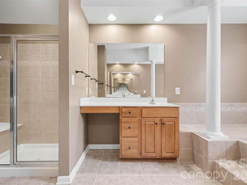 2521 Becket Ridge Road, Charlotte, NC 28270.  MLS# CAR4419953, YatesRealty ID 48652. 