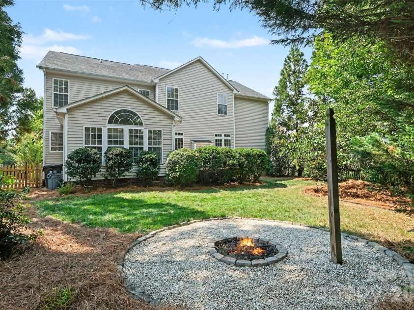 2521 Becket Ridge Road, Charlotte, NC 28270.  MLS# CAR4419953, YatesRealty ID 48652. 