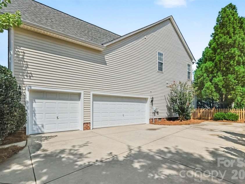 2521 Becket Ridge Road, Charlotte, NC 28270.  MLS# CAR4419953, YatesRealty ID 48652. 