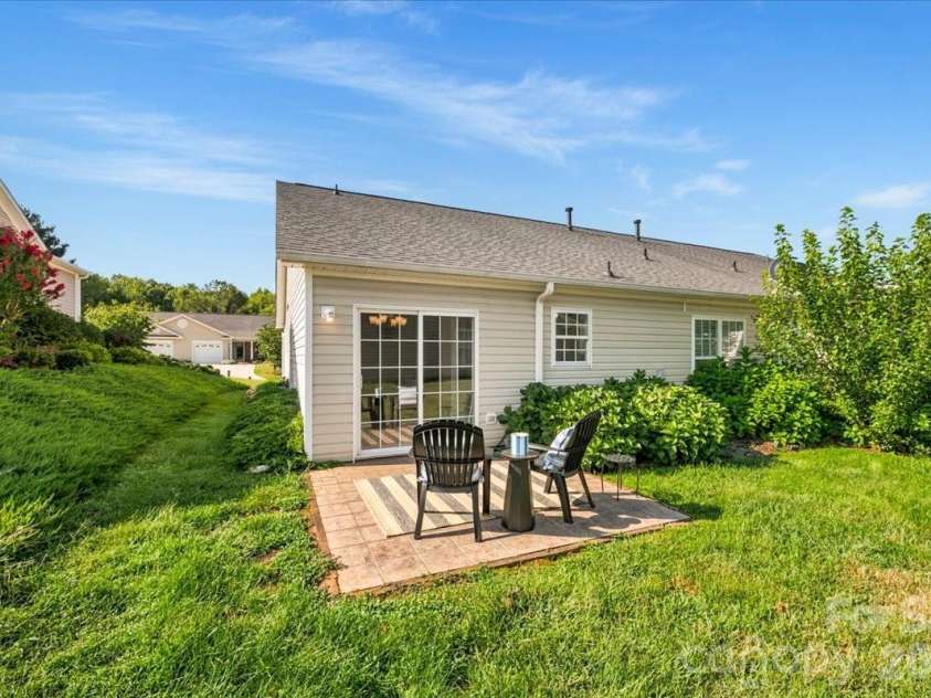 136 Morgan Trace Drive, Valdese, NC 28690.  MLS# CAR4421484, YatesRealty ID 48653. 