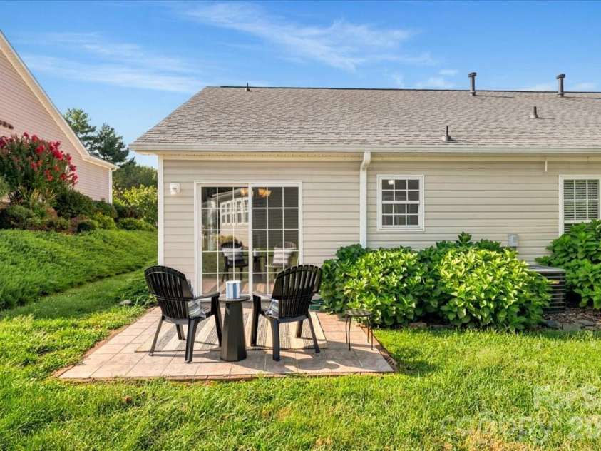 136 Morgan Trace Drive, Valdese, NC 28690.  MLS# CAR4421484, YatesRealty ID 48653. 