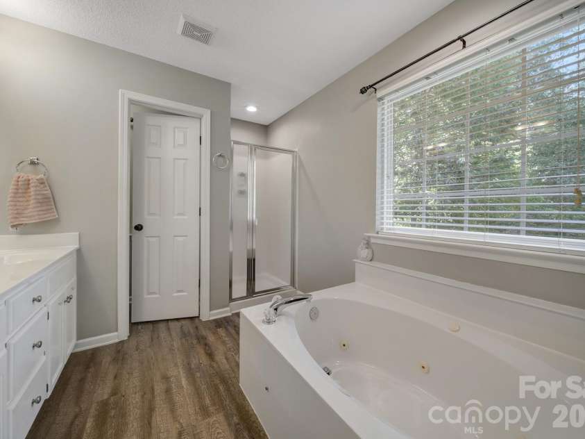 4004 River Falls Drive, Lowell, NC 28098.  MLS# CAR4417191, YatesRealty ID 48654. 