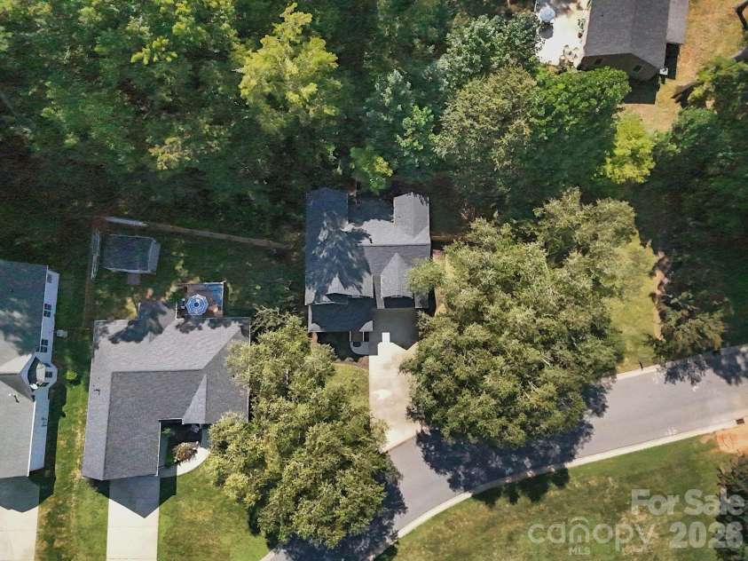 4004 River Falls Drive, Lowell, NC 28098.  MLS# CAR4417191, YatesRealty ID 48654. 