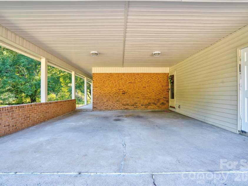 113 Idlewood Court, Kings Mountain, NC 28086.  MLS# CAR4421080, YatesRealty ID 48659. 
