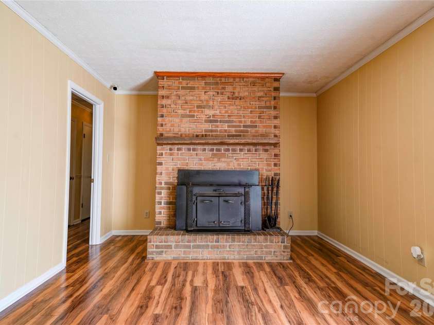 113 Idlewood Court, Kings Mountain, NC 28086.  MLS# CAR4421080, YatesRealty ID 48659. 