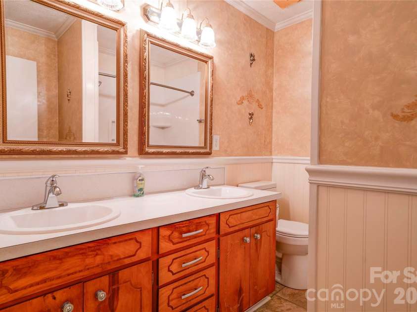 113 Idlewood Court, Kings Mountain, NC 28086.  MLS# CAR4421080, YatesRealty ID 48659. 