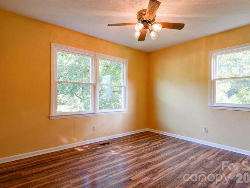 113 Idlewood Court, Kings Mountain, NC 28086.  MLS# CAR4421080, YatesRealty ID 48659. 