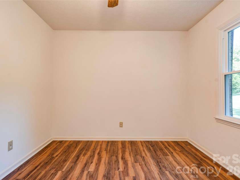 113 Idlewood Court, Kings Mountain, NC 28086.  MLS# CAR4421080, YatesRealty ID 48659. 