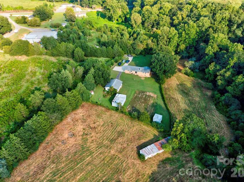 113 Idlewood Court, Kings Mountain, NC 28086.  MLS# CAR4421080, YatesRealty ID 48659. 
