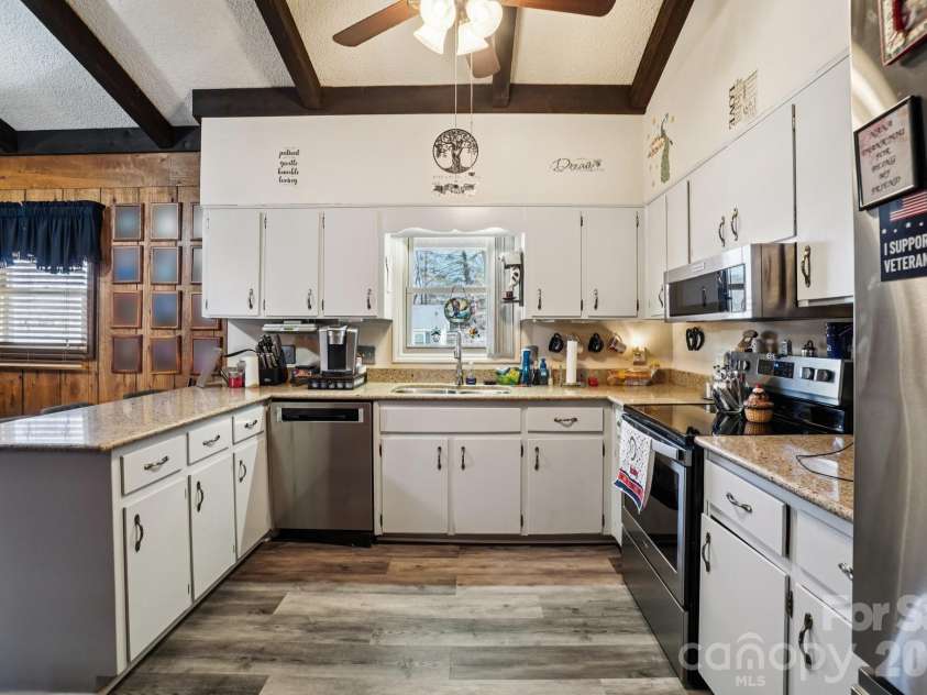 36 Kimberly Drive, Canton, NC 28716.  MLS# CAR4347339, YatesRealty ID 4866. 