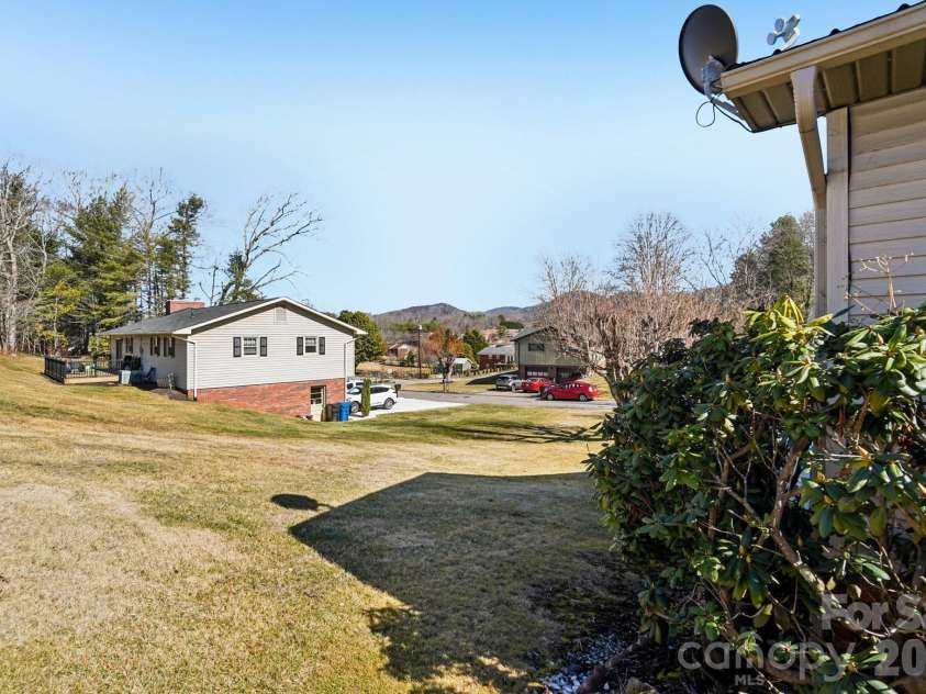 36 Kimberly Drive, Canton, NC 28716.  MLS# CAR4347339, YatesRealty ID 4866. 