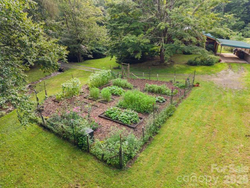 1061 Indian Trail Road, Mars Hill, NC 28754.  MLS# CAR4417141, YatesRealty ID 48665. 