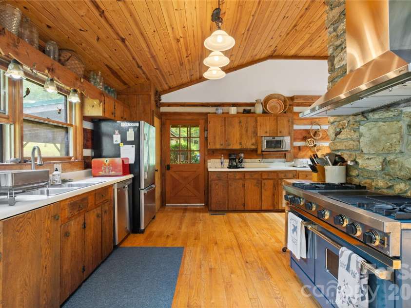 1061 Indian Trail Road, Mars Hill, NC 28754.  MLS# CAR4417141, YatesRealty ID 48665. 