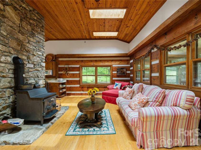 1061 Indian Trail Road, Mars Hill, NC 28754.  MLS# CAR4417141, YatesRealty ID 48665. 