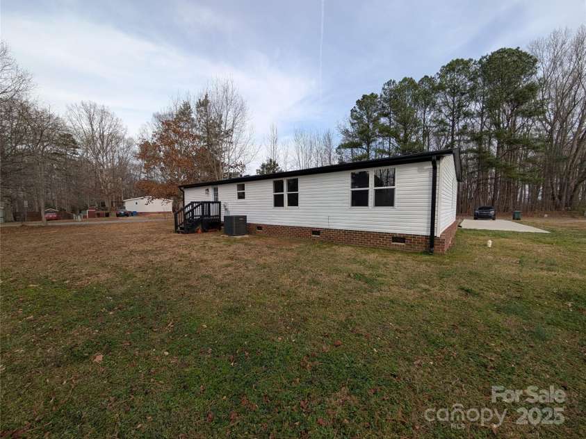 340 Freedom Drive, Salisbury, NC 28147.  MLS# CAR4332756, YatesRealty ID 4867. 