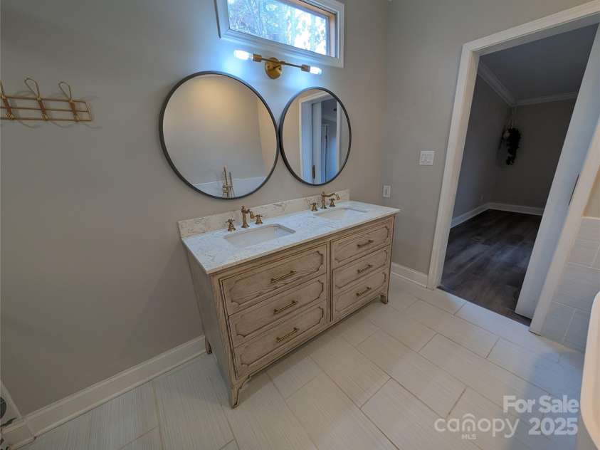 340 Freedom Drive, Salisbury, NC 28147.  MLS# CAR4332756, YatesRealty ID 4867. 
