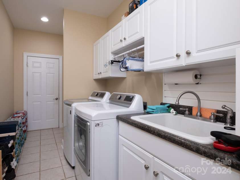 56 Uloque Court, Brevard, NC 28712.  MLS# CAR4205388, YatesRealty ID 4867. 