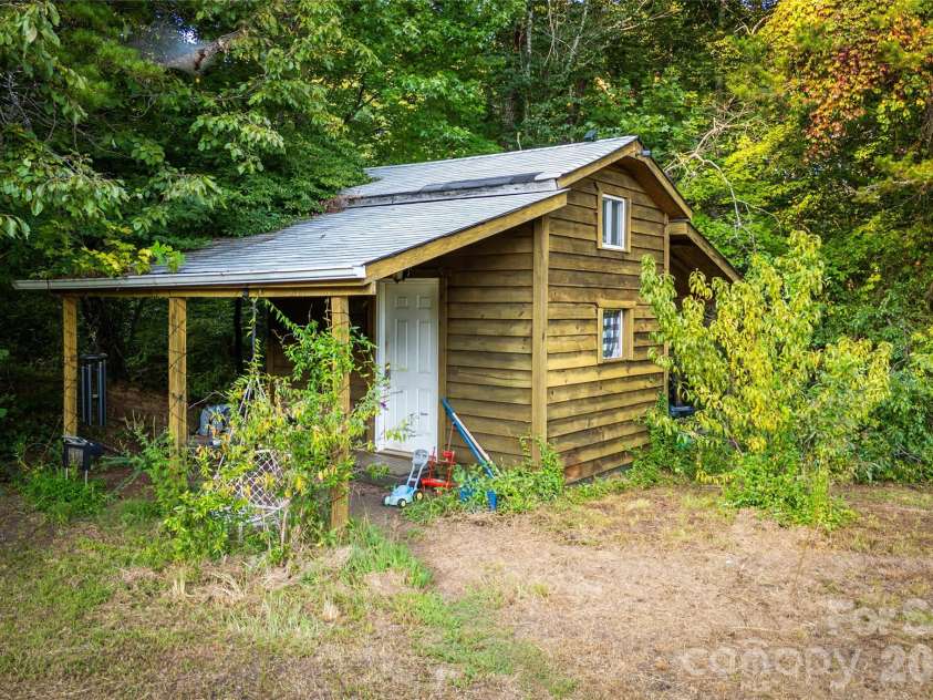 2414 Conley Bumgarner Road, Morganton, NC 28655.  MLS# CAR4420360, YatesRealty ID 48675. 