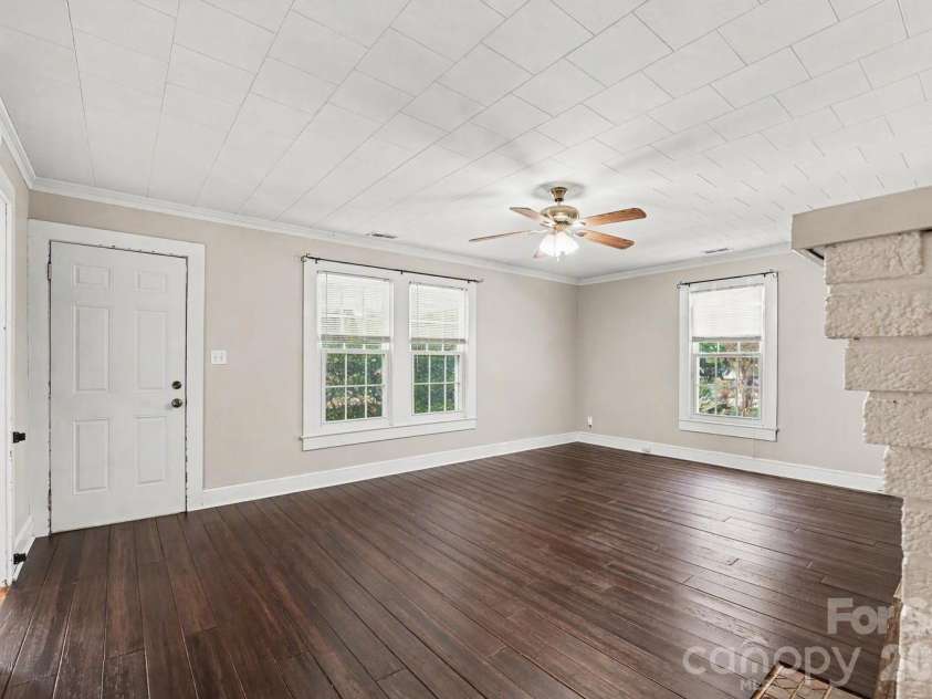 1911 Central Drive, Kannapolis, NC 28083.  MLS# CAR4420924, YatesRealty ID 48678. 