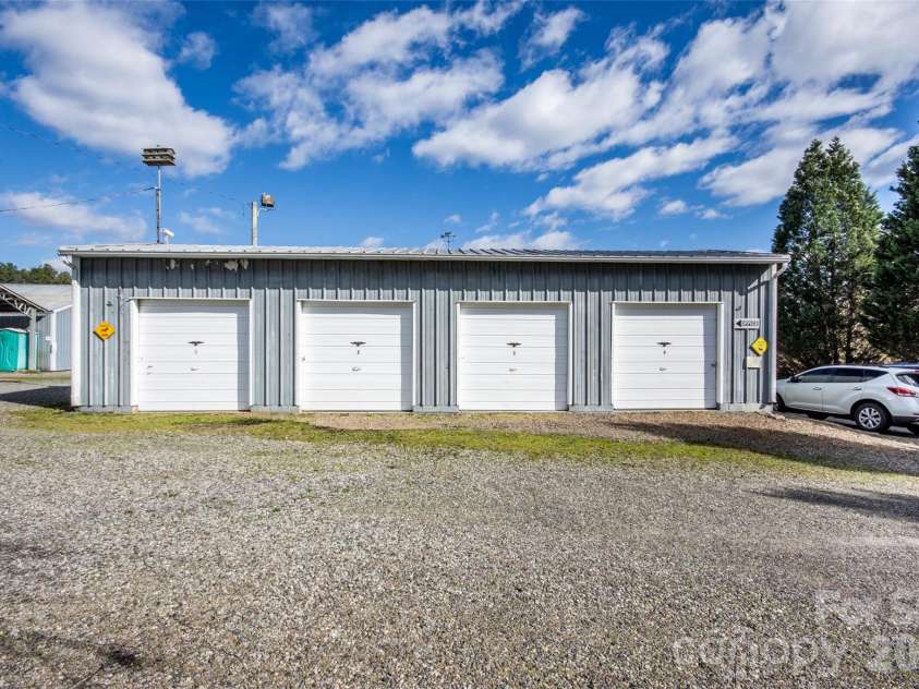 2211 Buffalo Shoals Road, Statesville, NC 28677.  MLS# CAR4350803, YatesRealty ID 4868. 