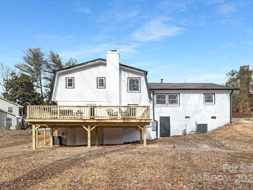 301 Dollar Circle, Charlotte, NC 28270.  MLS# CAR4228115, YatesRealty ID 4868. 