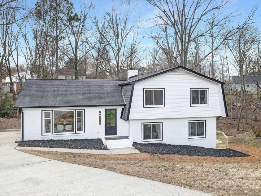 301 Dollar Circle, Charlotte, NC 28270.  MLS# CAR4228115, YatesRealty ID 4868. 