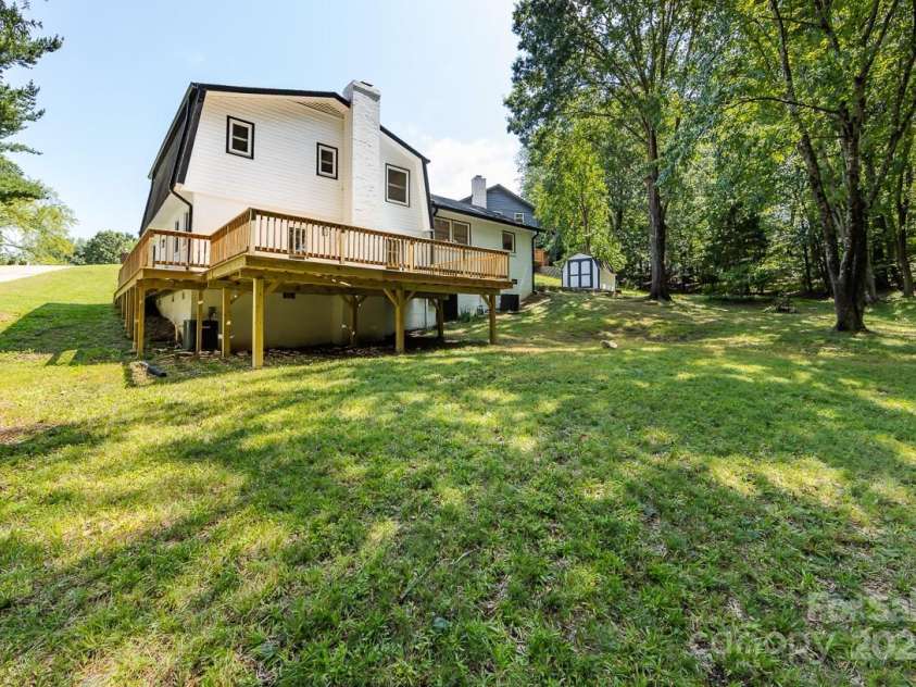 301 Dollar Circle, Charlotte, NC 28270.  MLS# CAR4293967, YatesRealty ID 4868. 